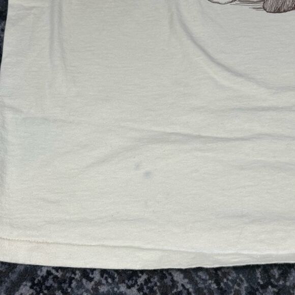 Vintage Elephant Graphic T-Shirt Cream Men’s Size L Wildlife Nature Animal Tee - Picture 7 of 8